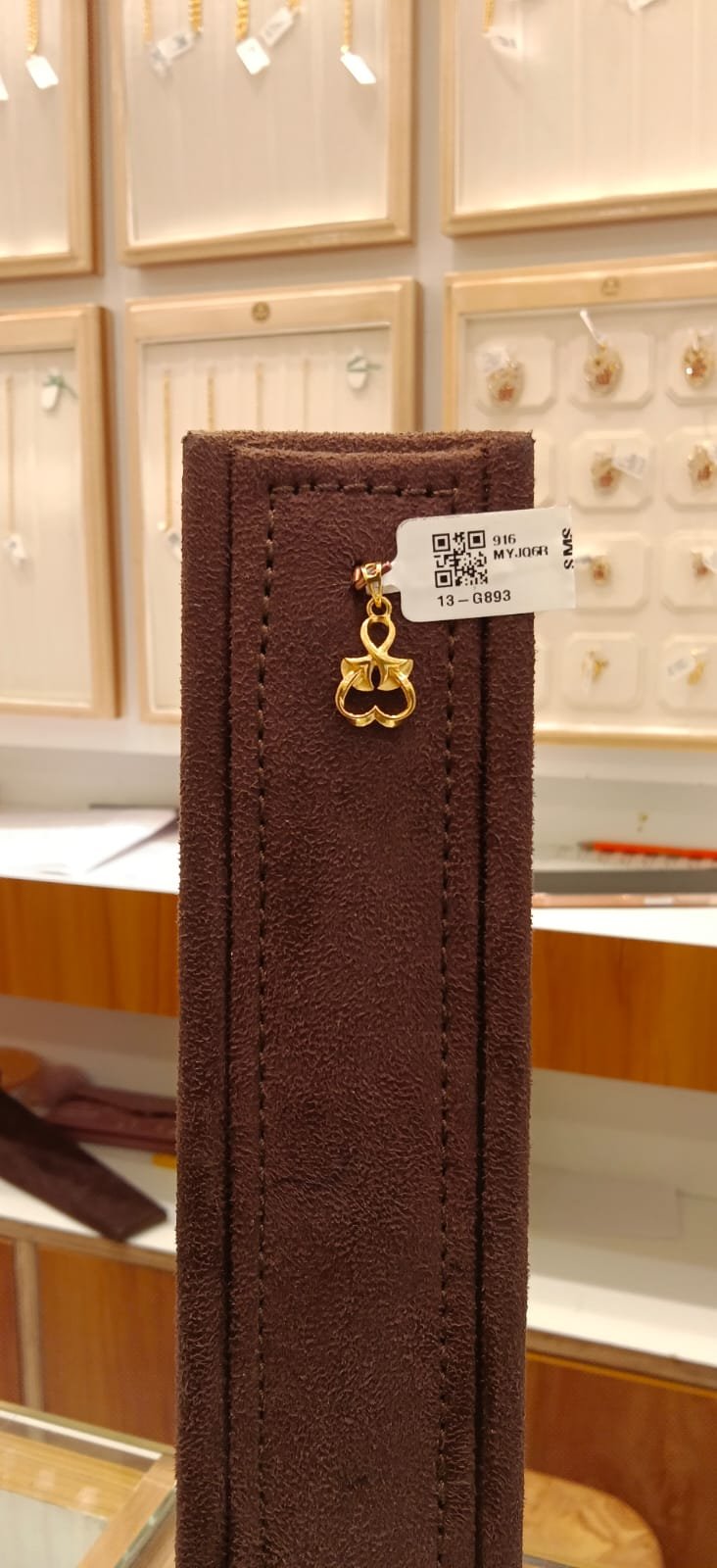 Single Hook Dollar